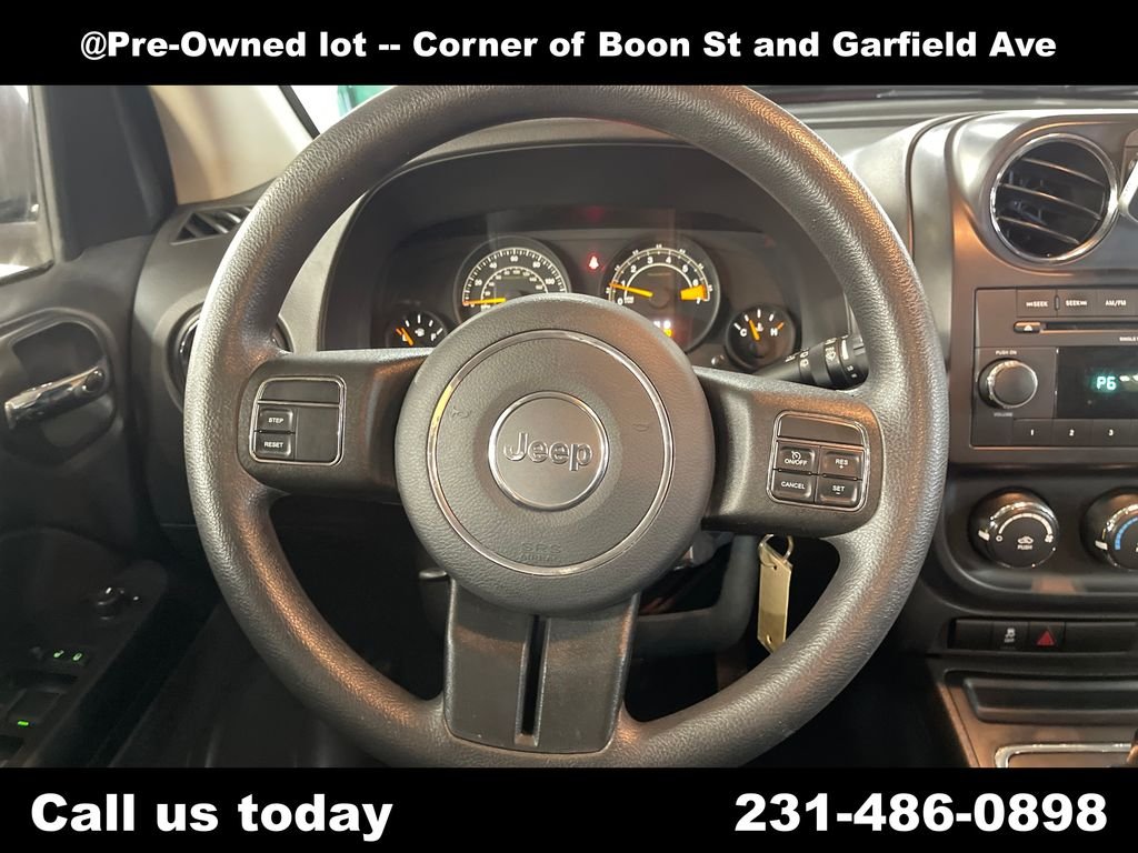 Used 2014 Red Jeep Sport image 19