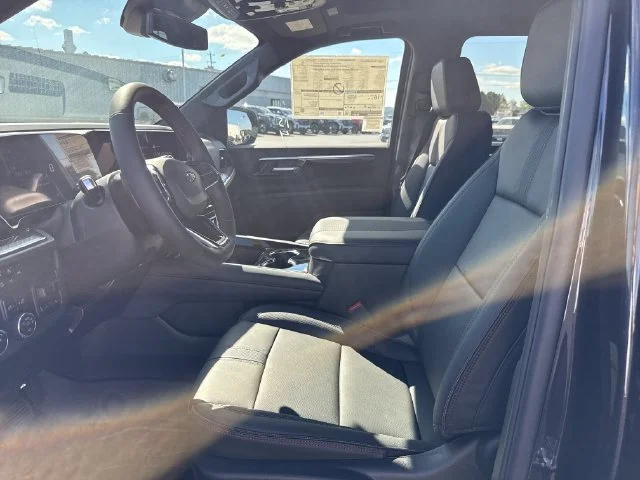 2027 Chevrolet Suburban RST - Photo 10
