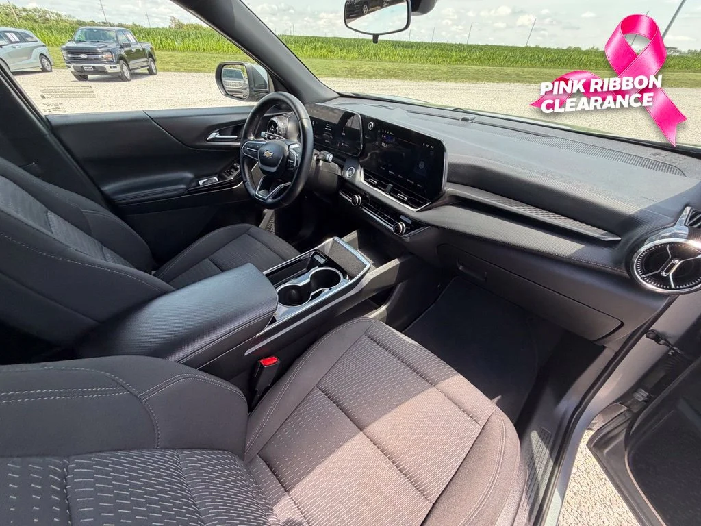 2025 Chevrolet Equinox LT - Photo 30