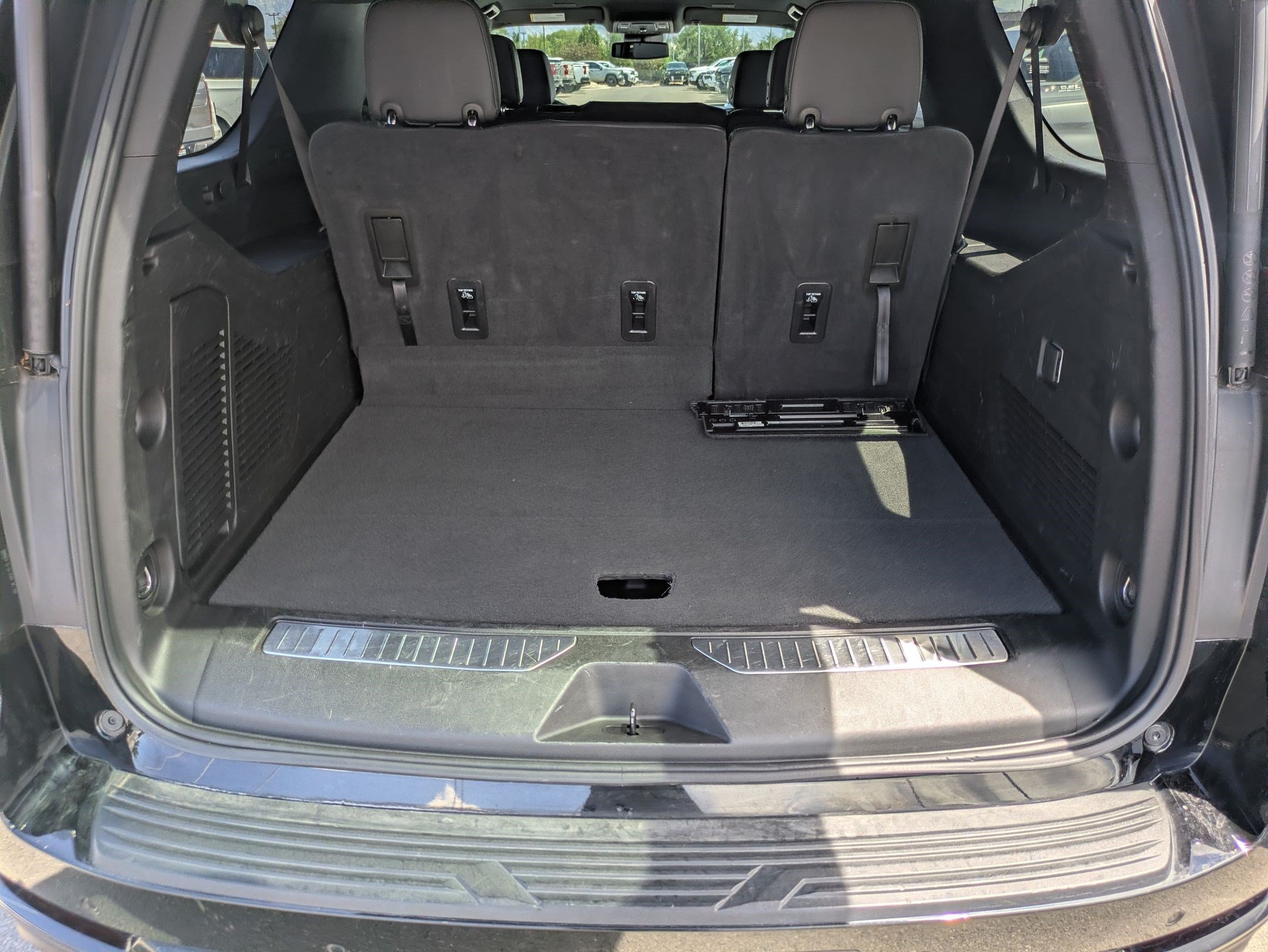 Used 2025 Black Chevrolet Z71 image 30