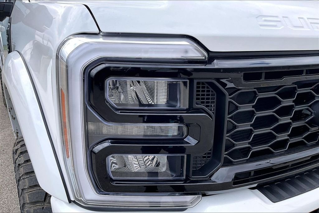 New 2026 Ford Super Duty F-250 Lariat 4D Crew Cab