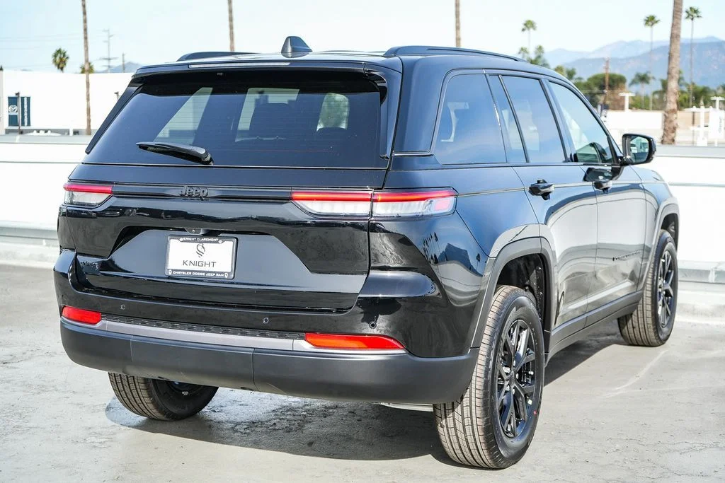 New 2026 Black Jeep Altitude image 7