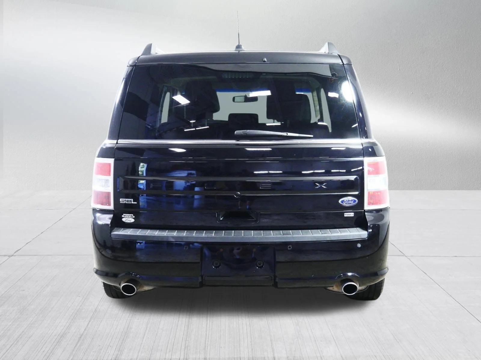 Used 2017 Shadow Black Ford SEL image 6