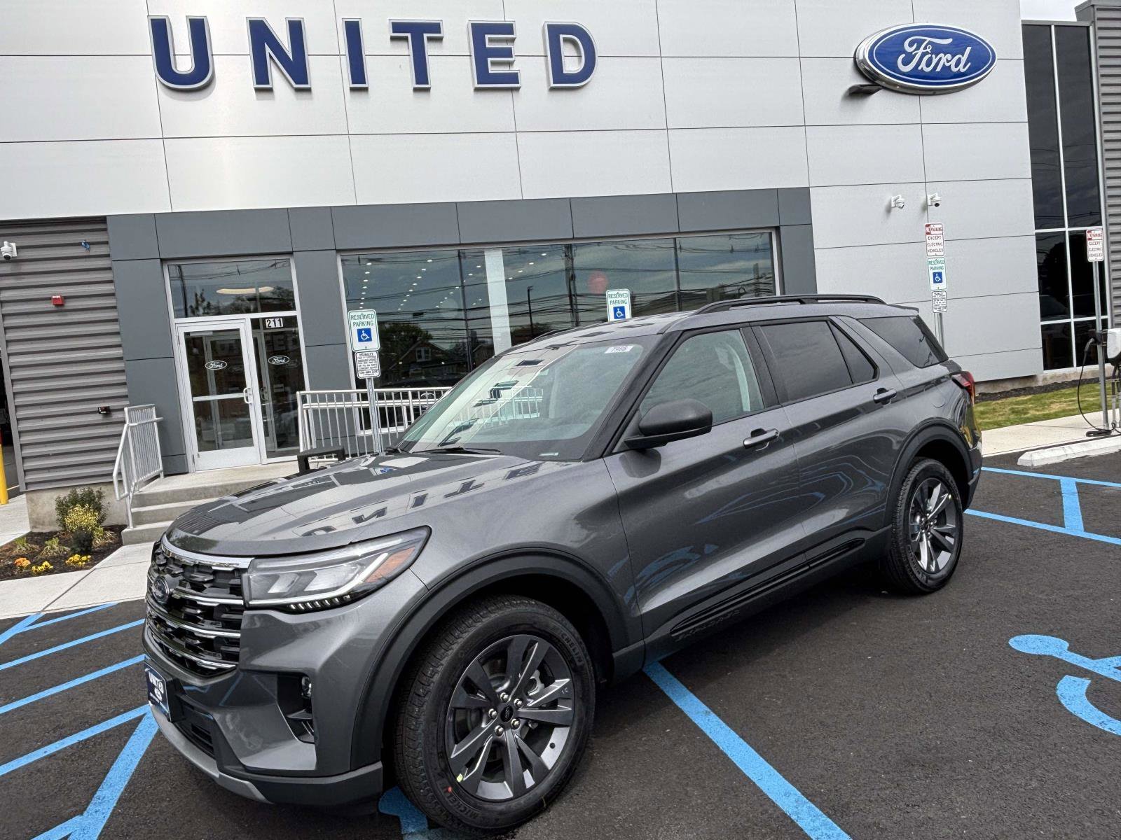 New 2026 Carbonized Gray Metallic Ford Active w/200A Pkg image 2