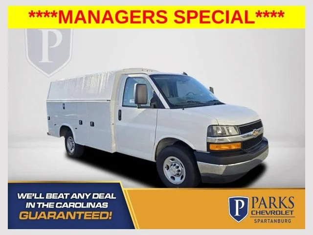 2025 Chevrolet Express Cutaway 3500 1WT