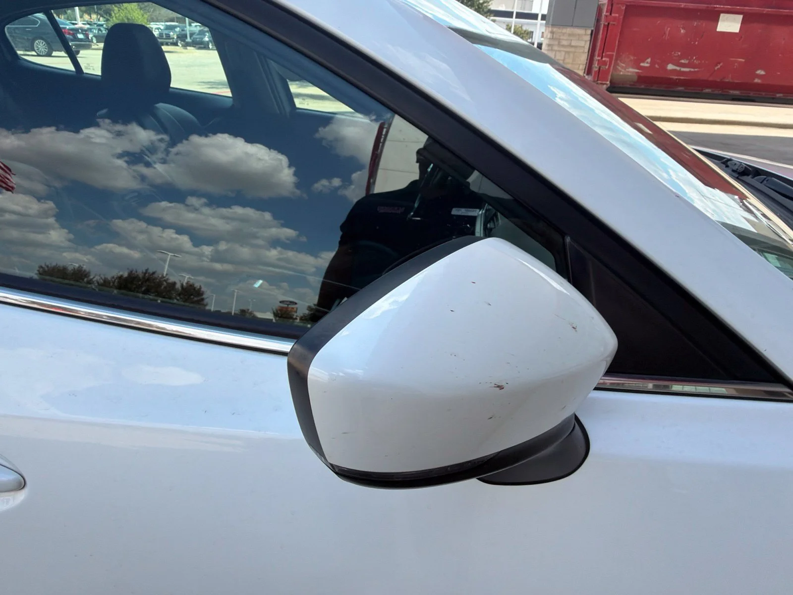 Used 2018 White Mazda Touring image 21