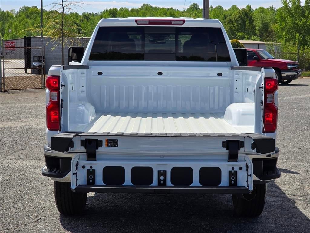New 2026 Summit White Chevrolet LT image 21