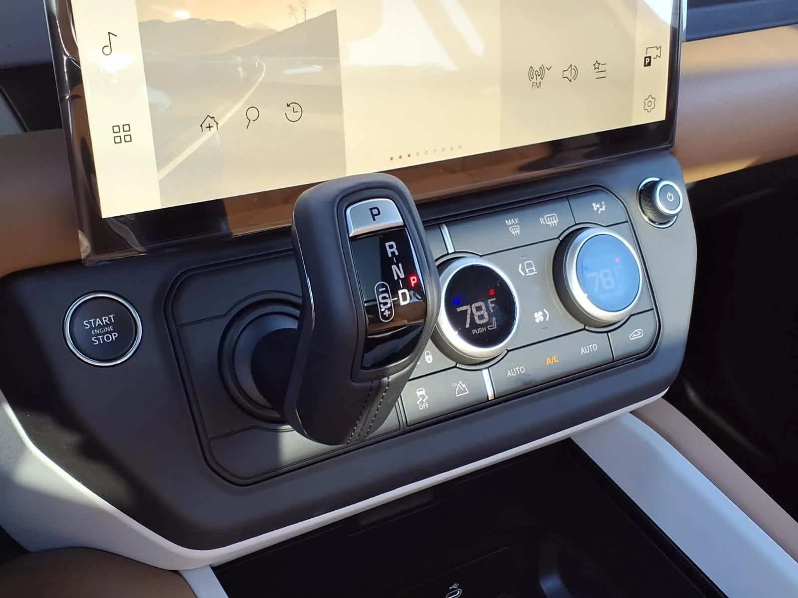 2026 Land Rover Defender X-Dynamic SE - Photo 16