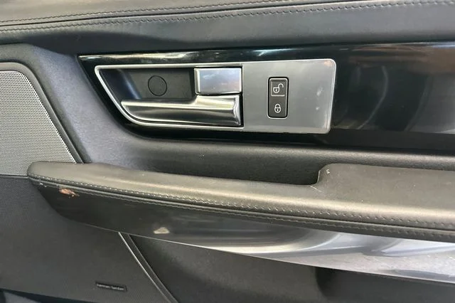 Used 2011 Stornoway Gray Land Rover Supercharged image 19