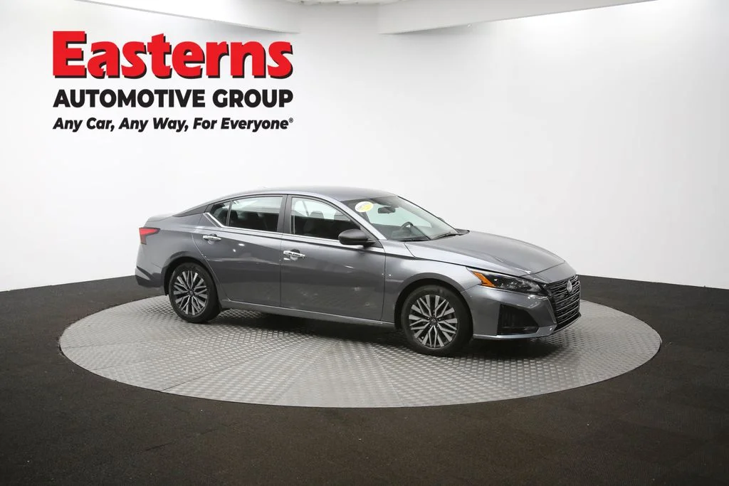 Used 2024 Gray Nissan 2.5 SV image 46