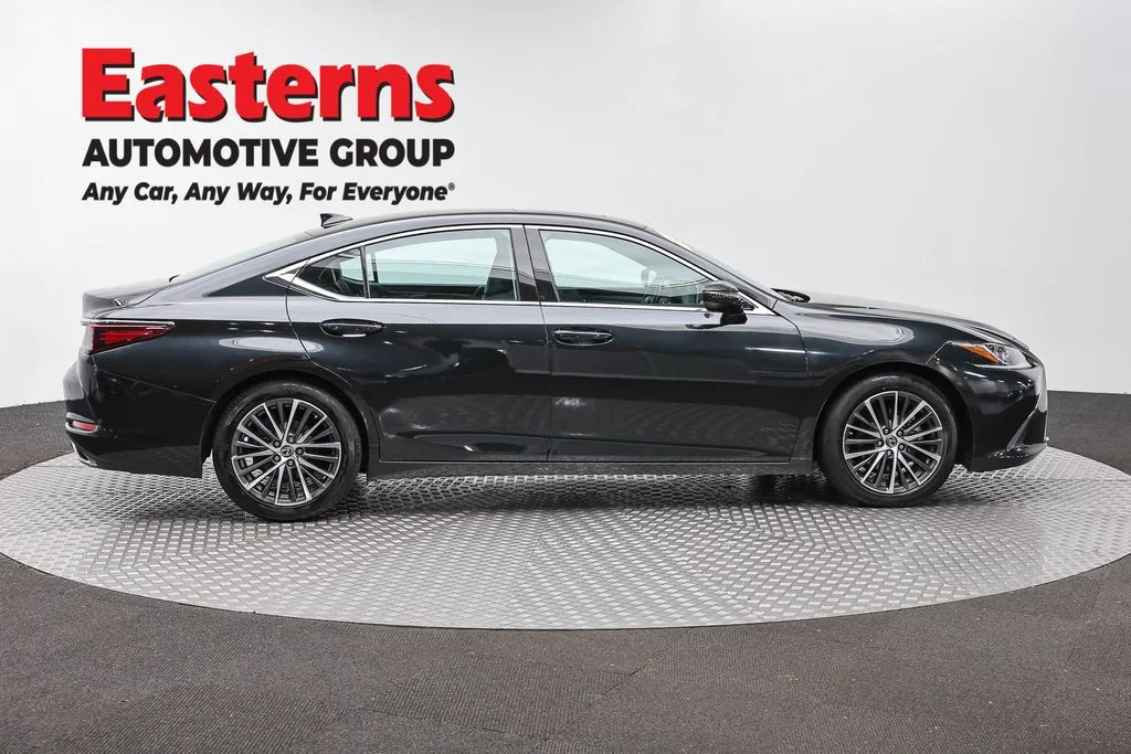 Used 2023 Black Lexus 350 image 4