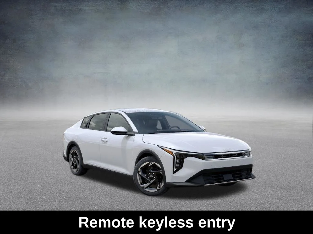 2025 Kia K4 EX - Photo 10