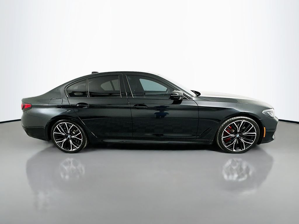 Used 2021 Black Sapphire Metallic BMW 540i image 4