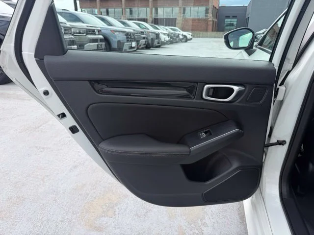 Used 2024 White Honda Touring image 13