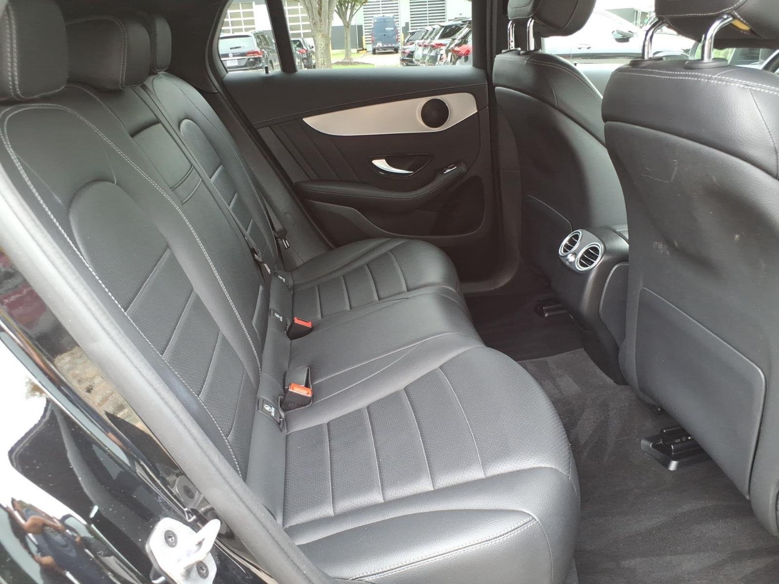 Used 2023 Black Mercedes-Benz GLC 300 image 27