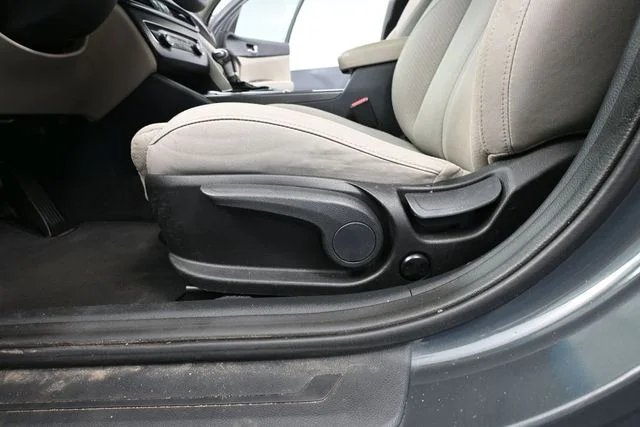 Used 2016 Green Kia LX image 19