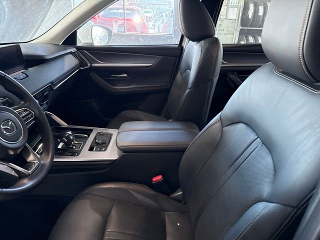 Used 2024 White Mazda Preferred image 5