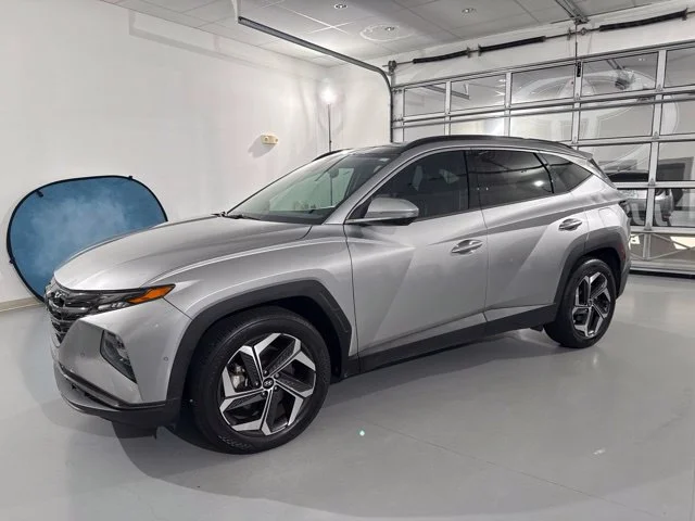 Used 2022 Silver Hyundai Limited image 3