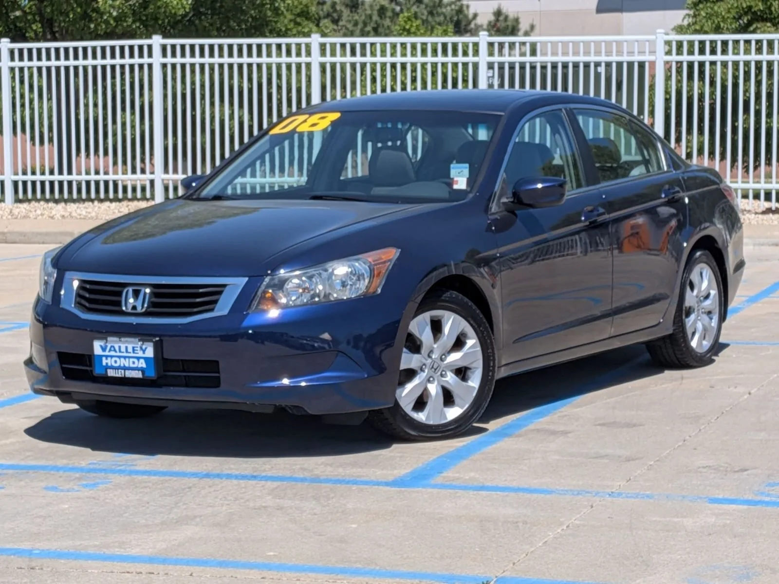 Used 2008 Honda Accord EX-L with VIN 1HGCP26858A039787 for sale in Aurora, IL