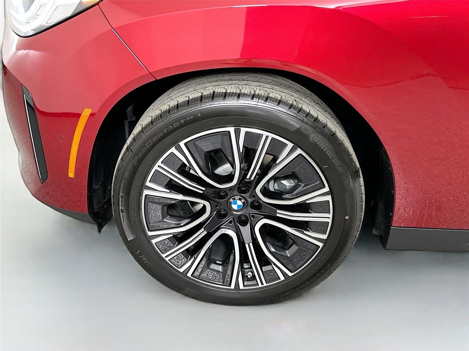 New 2026 Vegas Red Metallic BMW 30 xDrive image 33