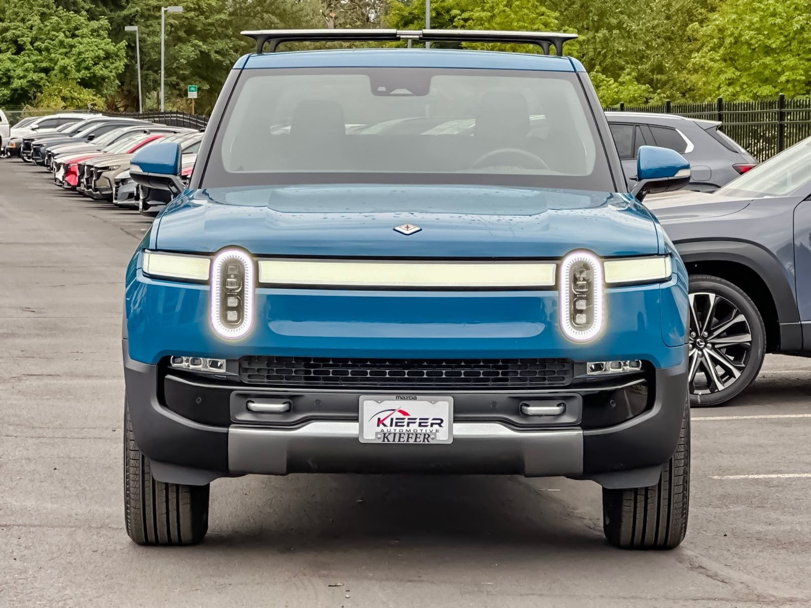 Used 2023  Rivian Adventure image 8