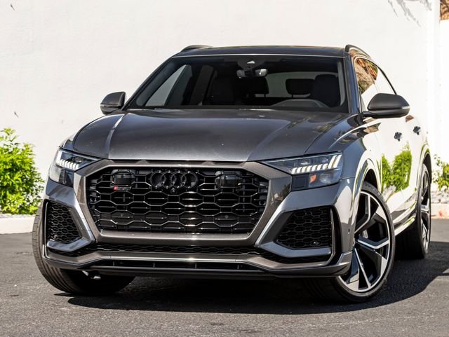Used 2022 Daytona Gray Pearl Effect Audi 4.0T image 1