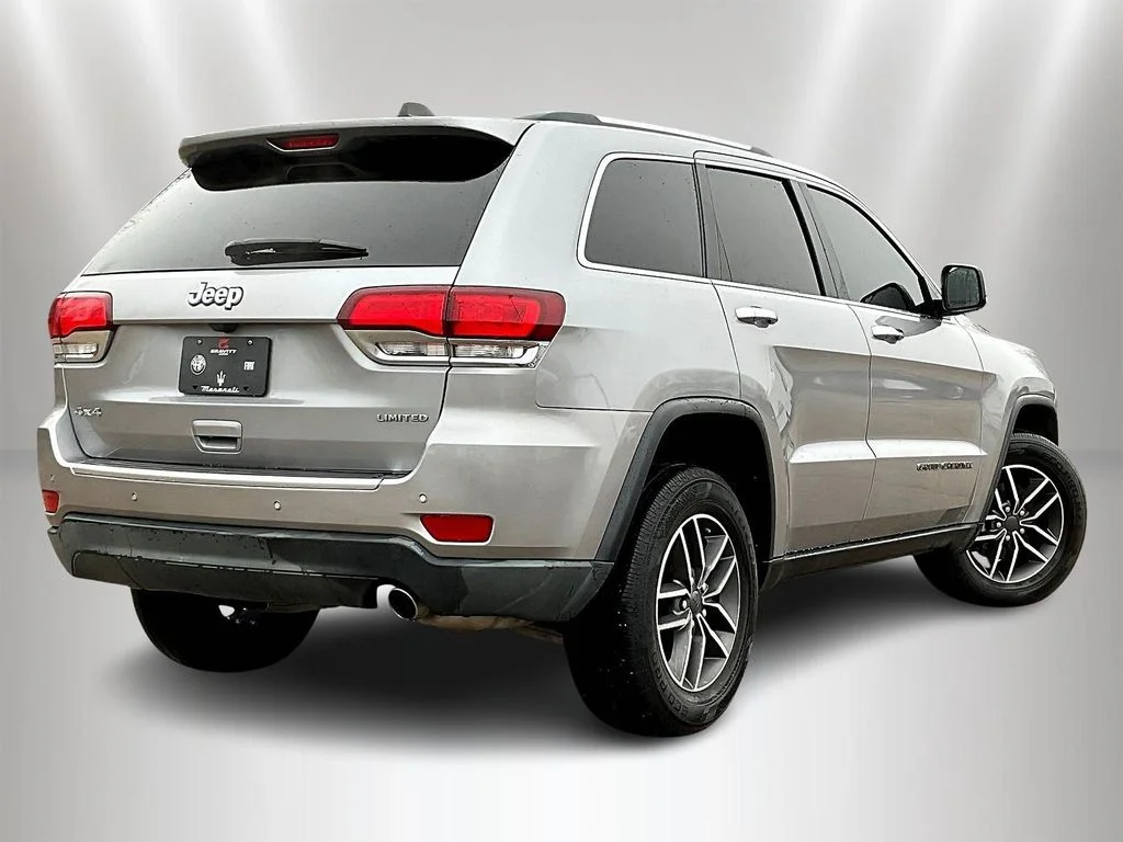 Used 2020 Billet Silver Metallic Jeep Limited image 6