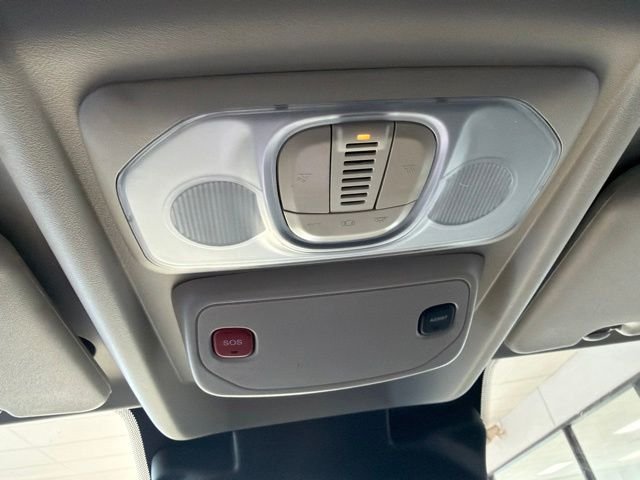 New 2026 Bright White Clear-Coat Exterior Paint RAM High Roof image 21