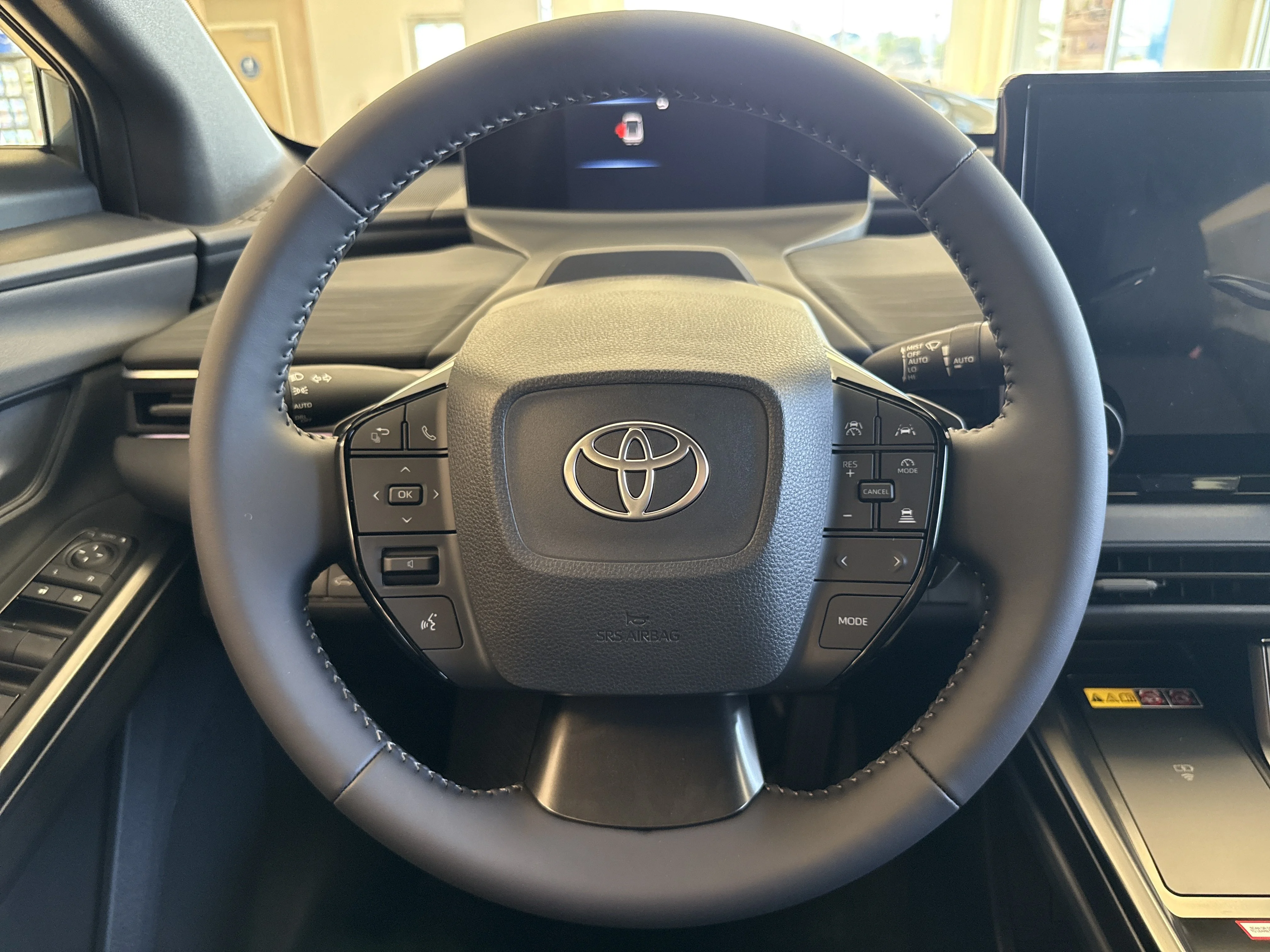 2026 Toyota C-HR SE - Photo 14