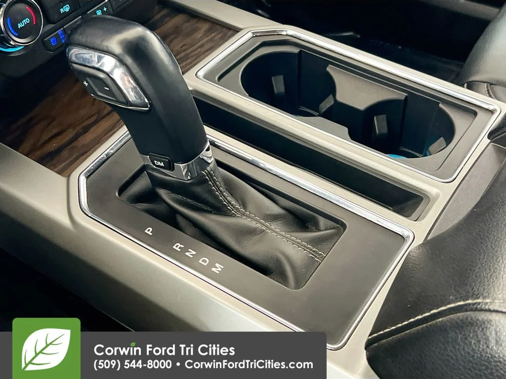 Used 2020 Magnetic Metallic Ford Lariat image 10