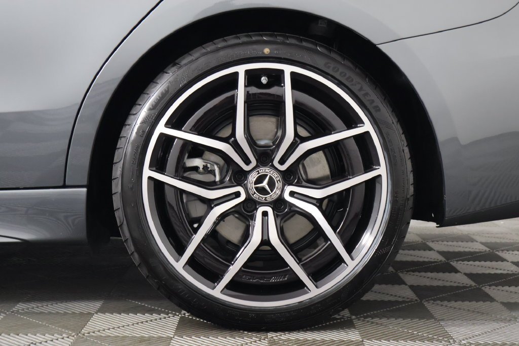 New 2026 Selenite Grey Metallic Mercedes-Benz C 300 image 10