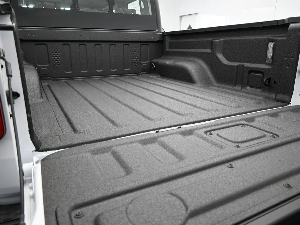 New 2026 Bright White Clear-Coat Exterior Paint Jeep Sport image 30