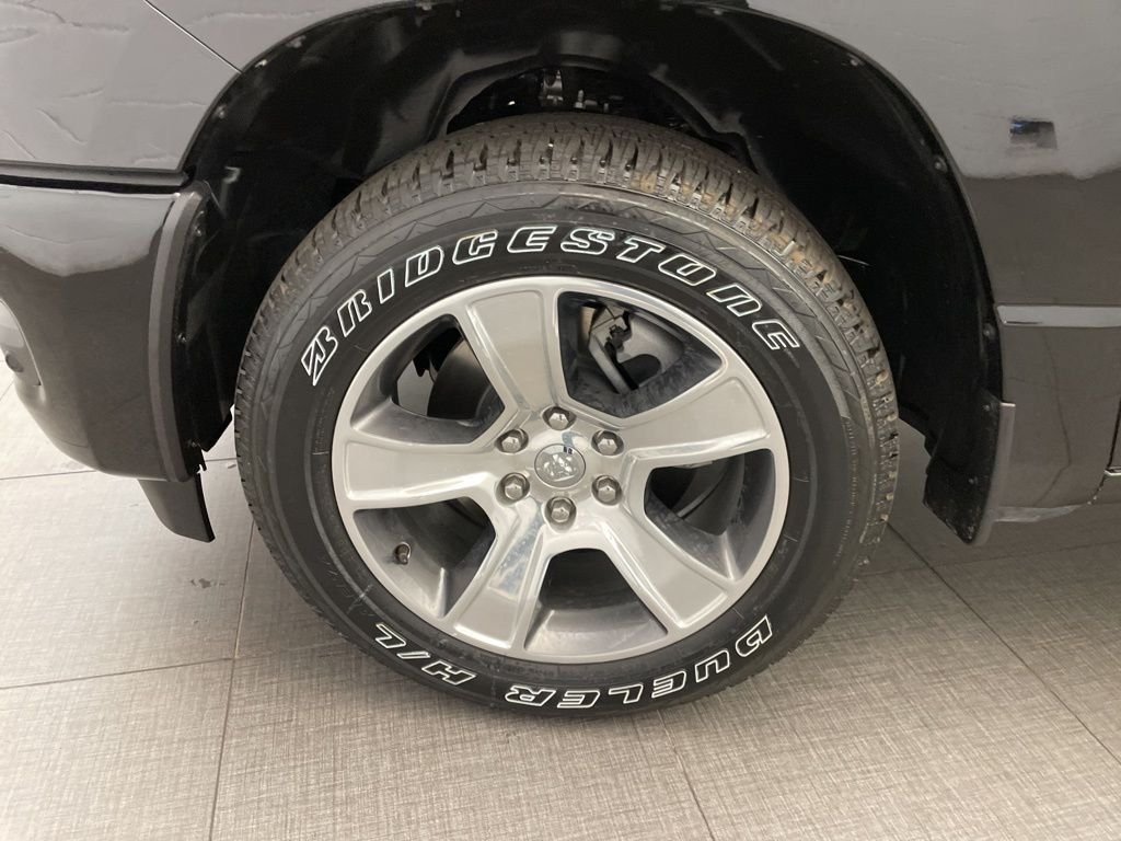 New 2026 Diamond Black Crystal Pearl-Coat Exterior Paint RAM Express image 8