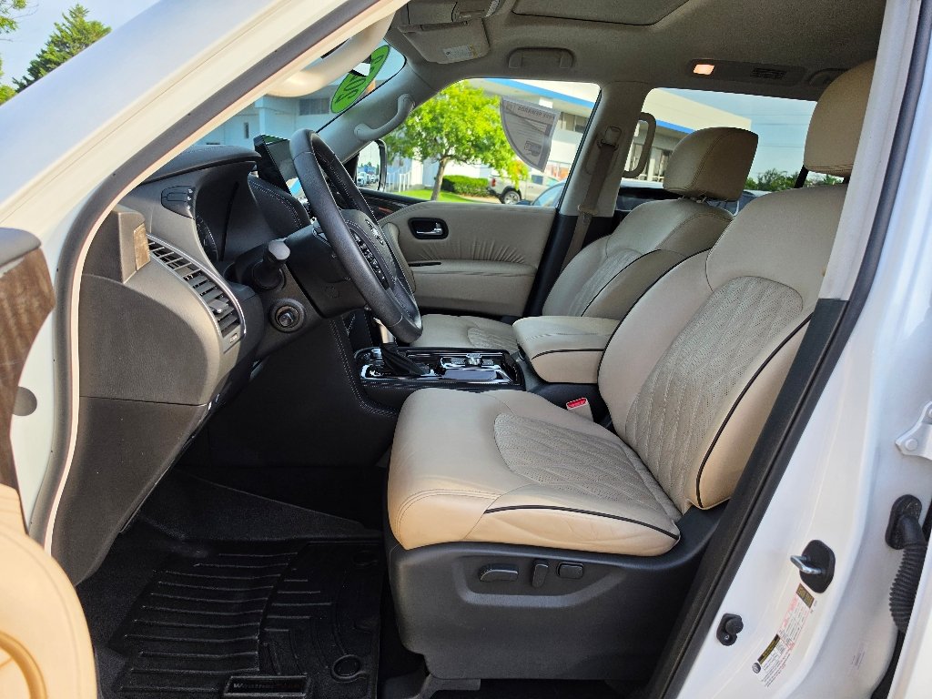 Used 2023 Aspen White TriCoat Nissan Platinum image 35