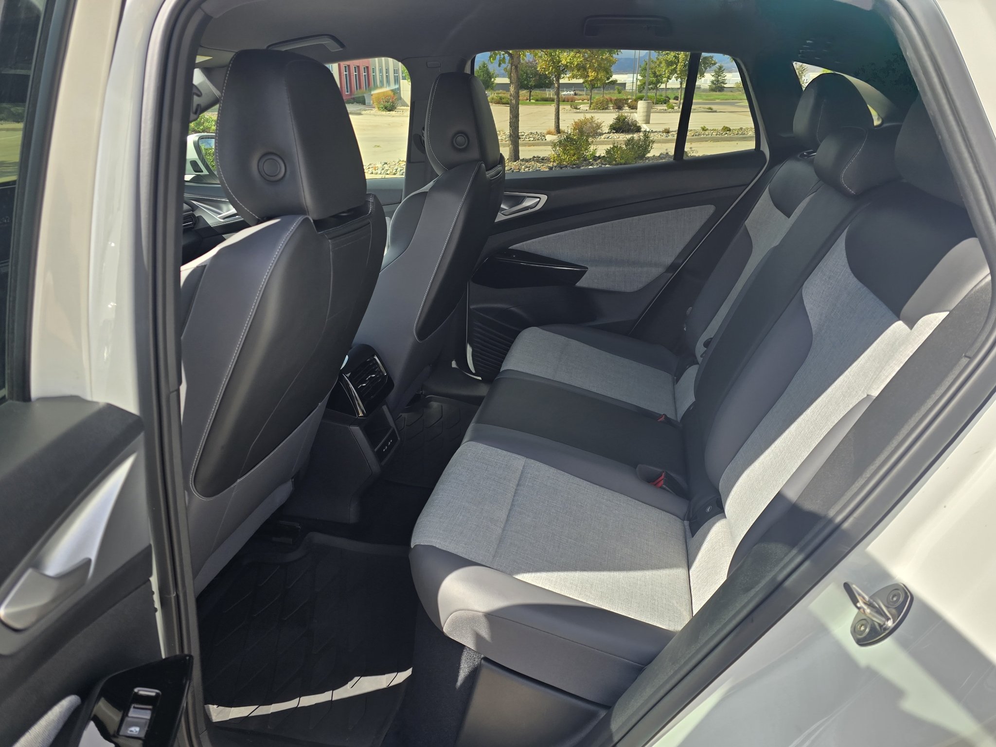 Used 2024 Pure White Volkswagen Standard image 13