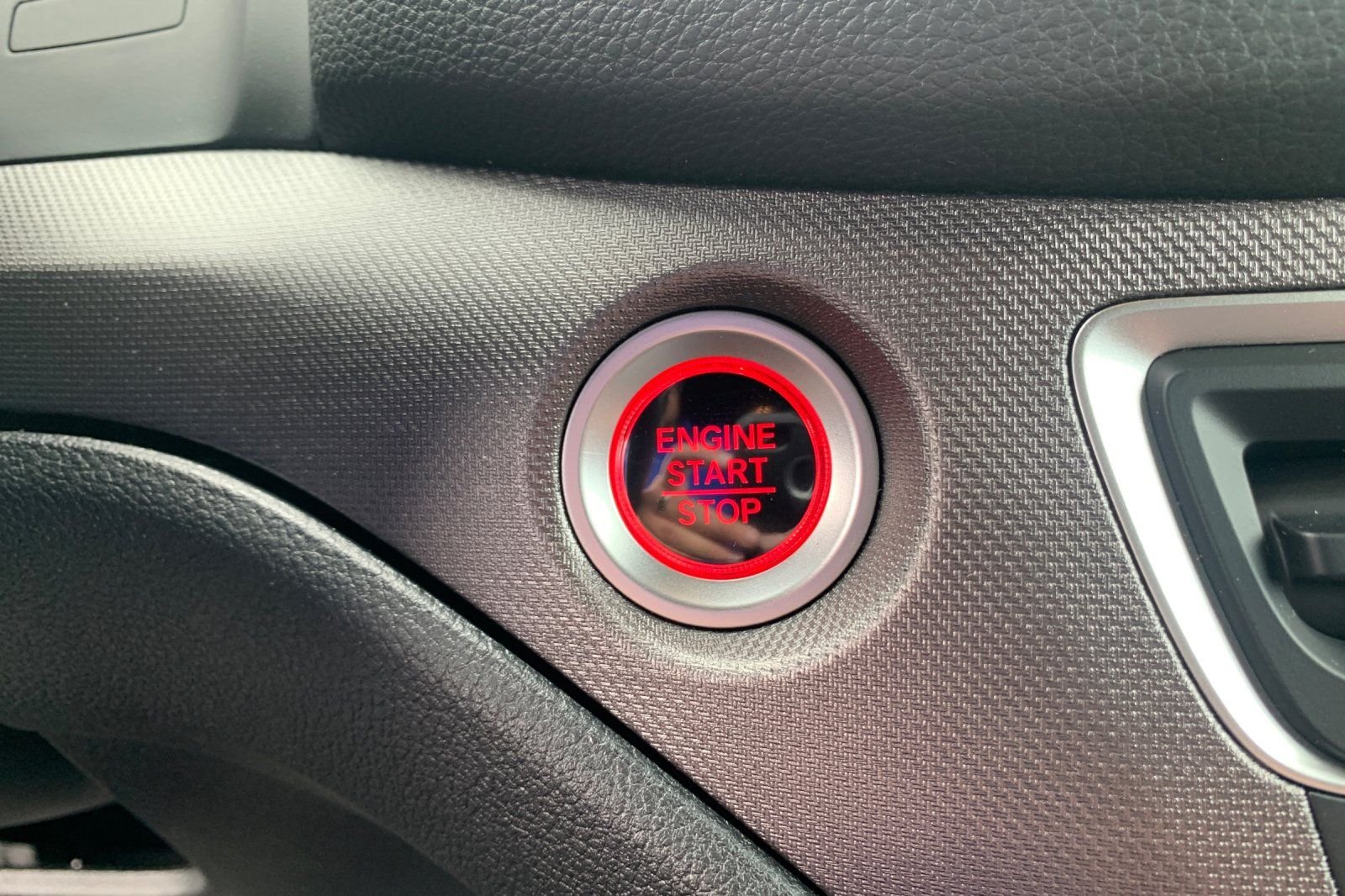 Certified Used 2025 White Honda RTL image 26