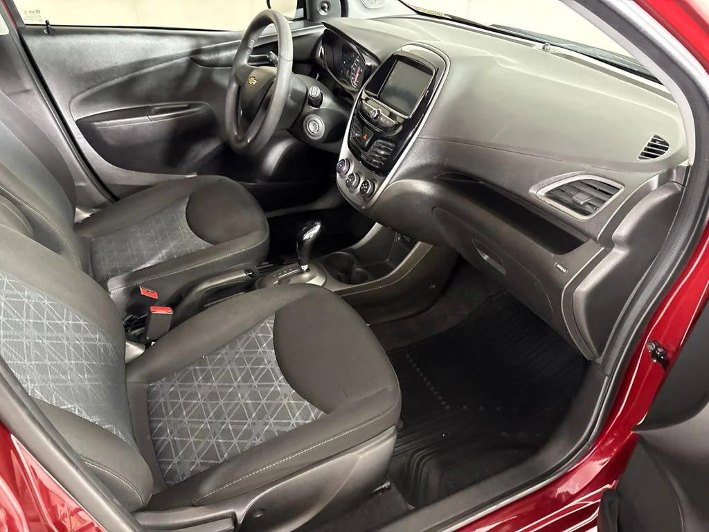Used 2022 Red Chevrolet LS image 18
