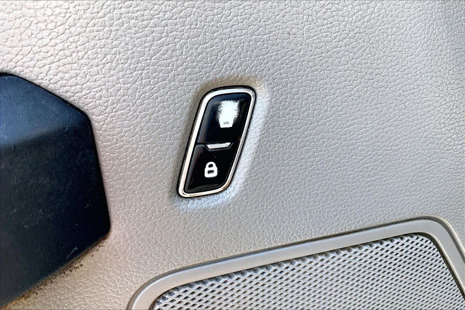 Used 2020 Oxford White Ford XL image 29