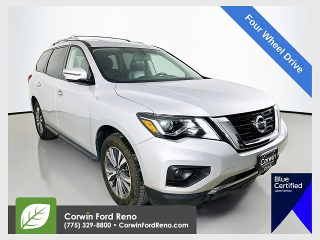 2019 Nissan Pathfinder SL 4WD's photo