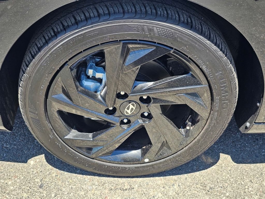 Certified Used 2026 Black Hyundai SEL Sport image 9