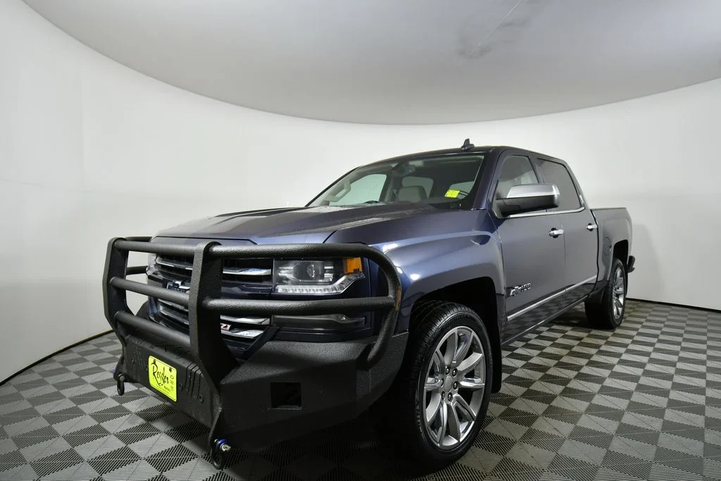 Used 2018 Blue Chevrolet LTZ image 6