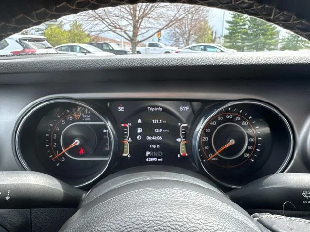 Used 2021  Jeep Sport image 38