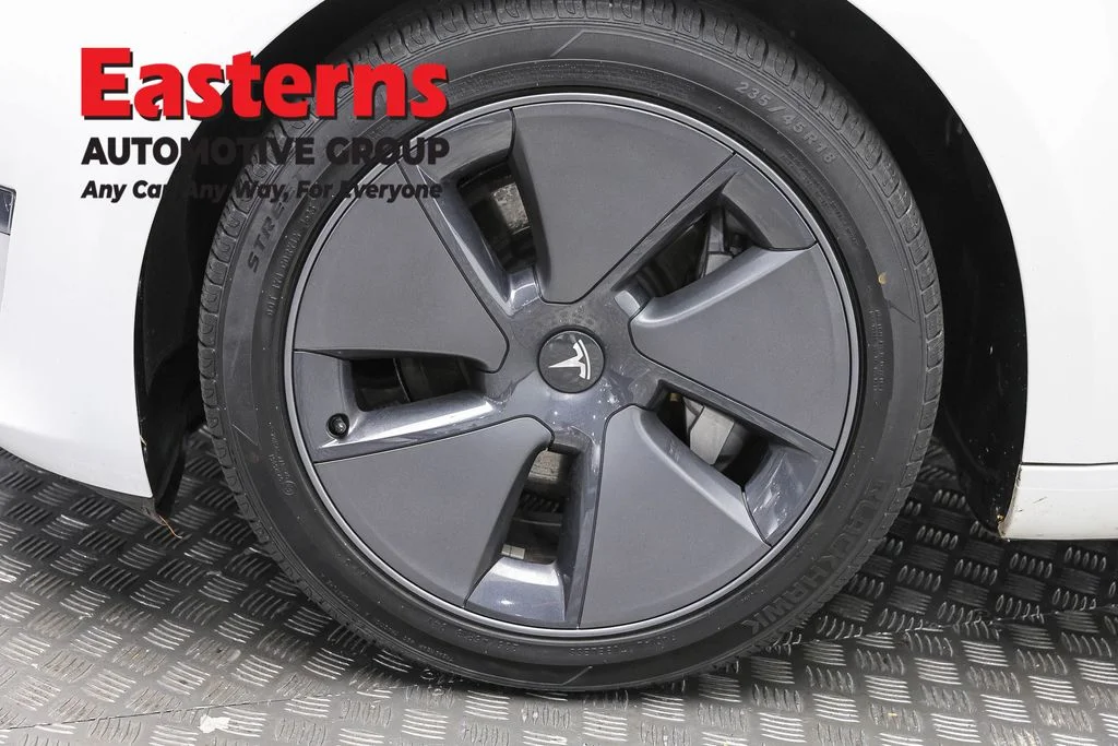 Used 2023 White Tesla Base image 25