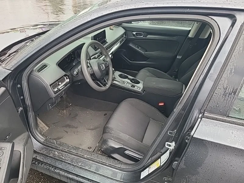 Used 2024  Honda LX image 13