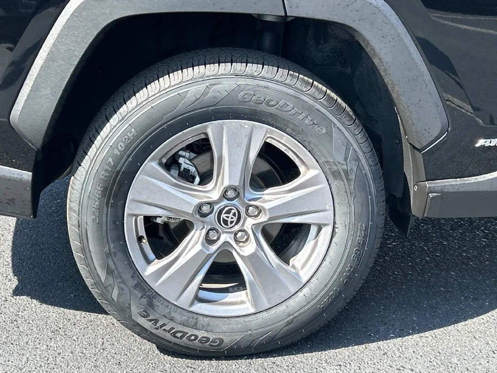 Used 2025 Black Toyota XLE image 9
