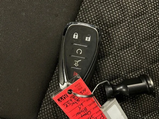 Used 2022 Silver Chevrolet LT image 27