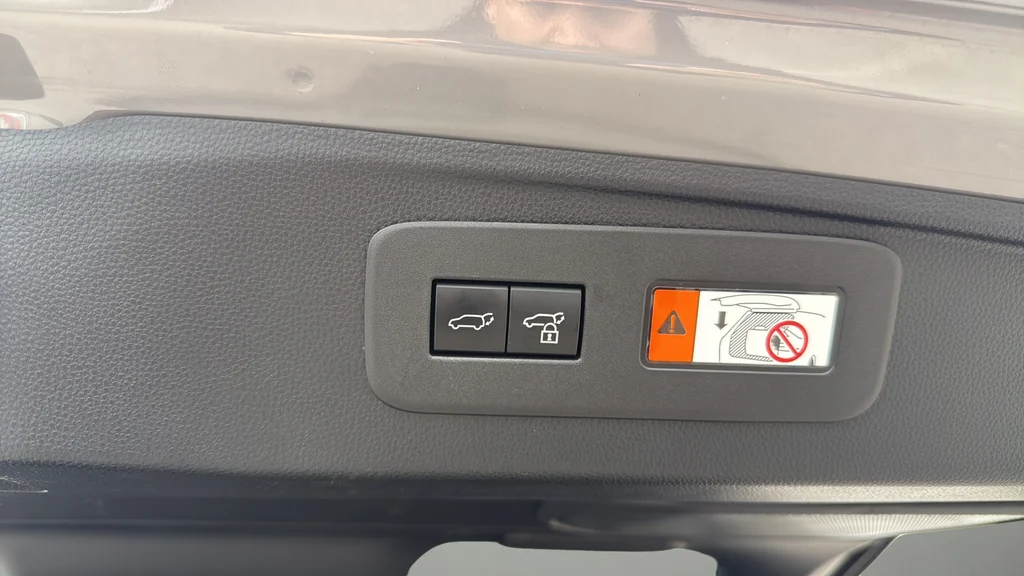 Certified Used 2024  Lexus 550 Luxury+ image 23