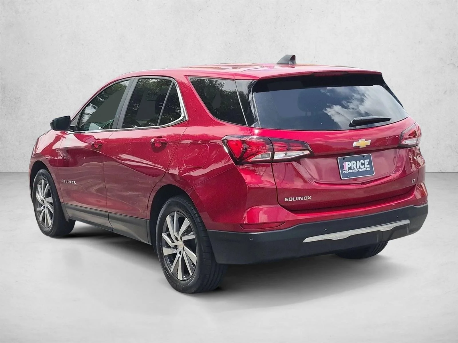 Used 2023 Radiant Red Tintcoat Chevrolet LT image 8