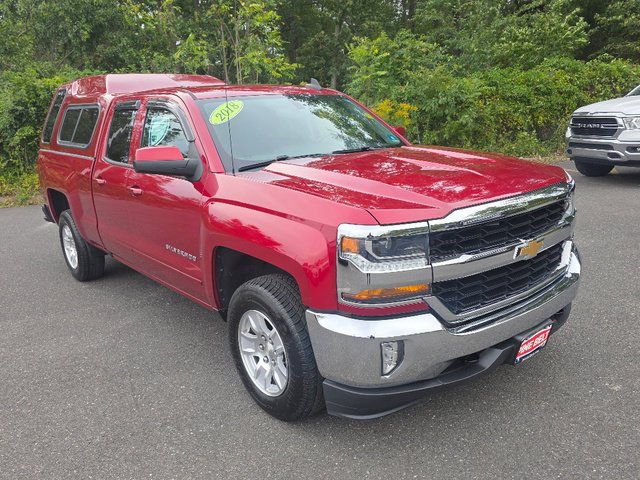 Used 2018 CAJUN RED TINTCOAT Chevrolet LT image 10