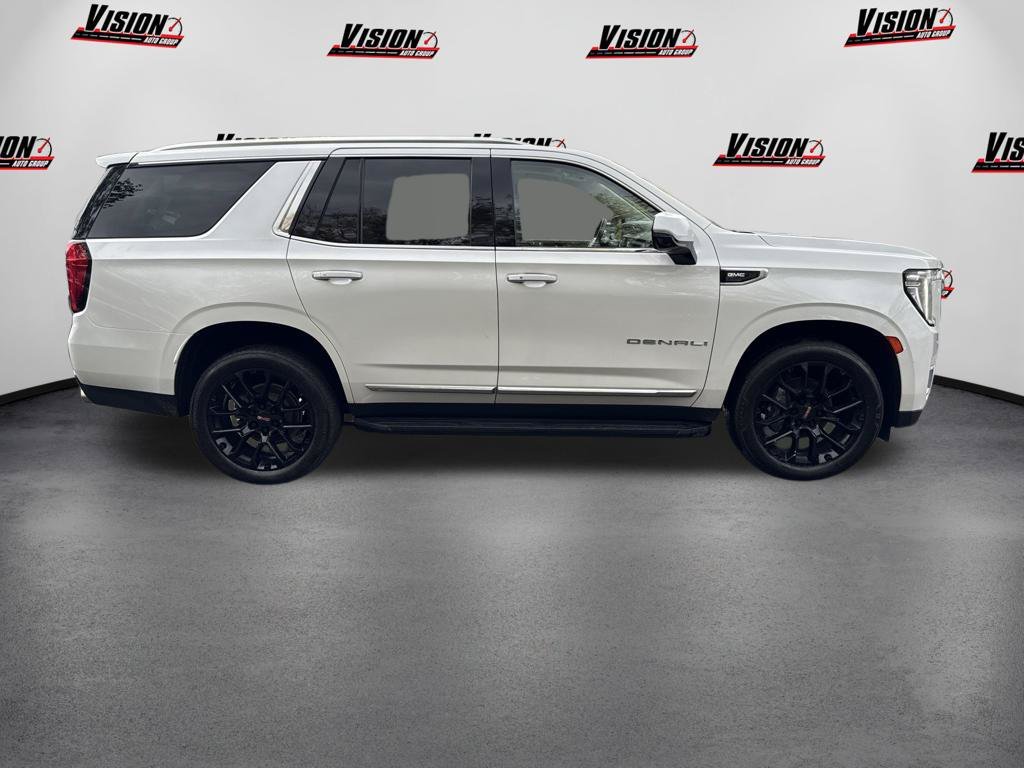 Used 2022 White GMC Denali image 4